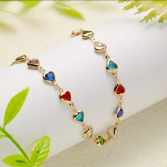 Crystal Heart Gold Bracelet - Picture 3 of 7